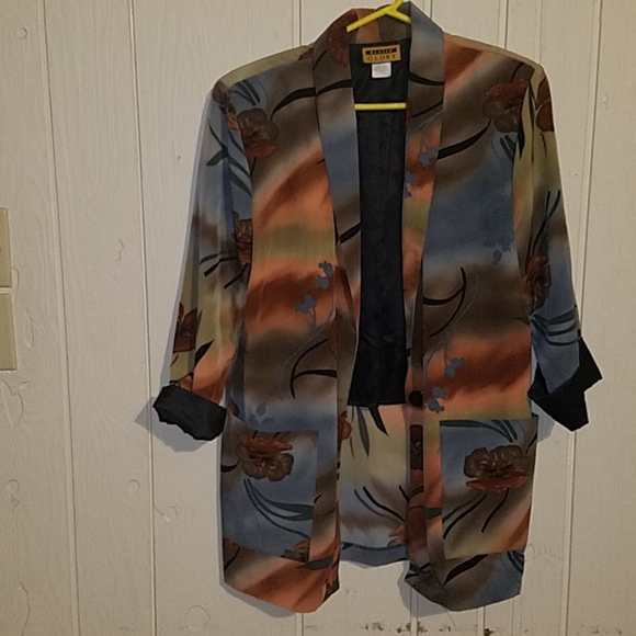 Blazer - Picture 1 of 1